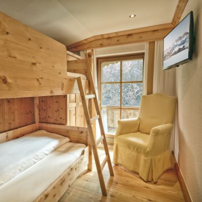 Stammhaus family nest