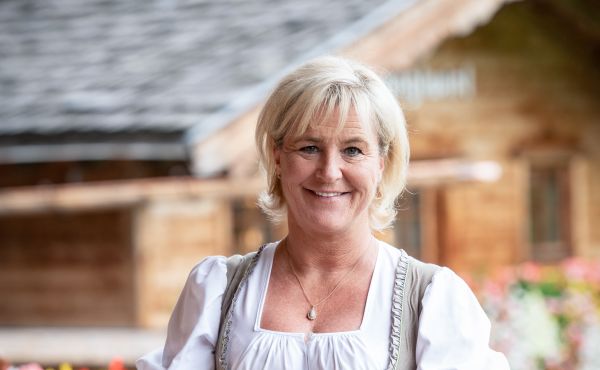 Send a message to Trixi Moser