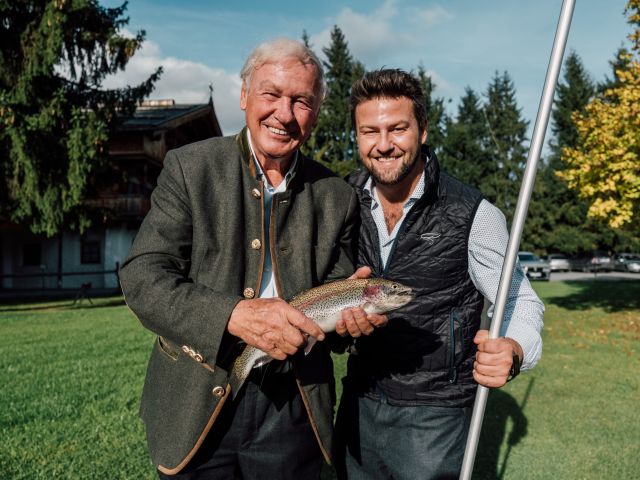 Stanglwirt Balthasar Hauser mit Sohn Johannes Hauser